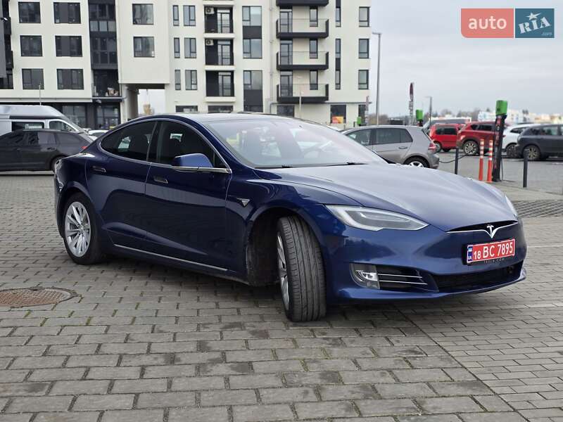 Лифтбек Tesla Model S 2018 в Ровно фото 7 Лифтбек Tesla Model S 2018 в Ровно