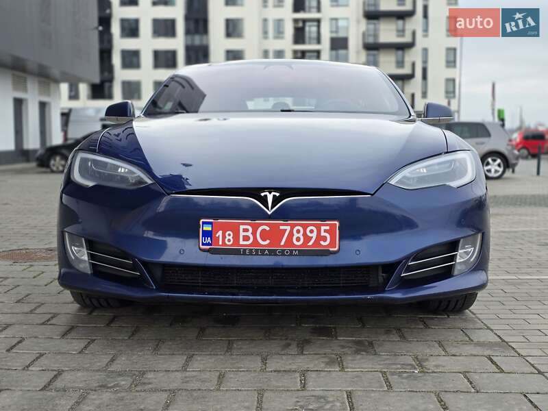 Лифтбек Tesla Model S 2018 в Ровно фото 15 Лифтбек Tesla Model S 2018 в Ровно