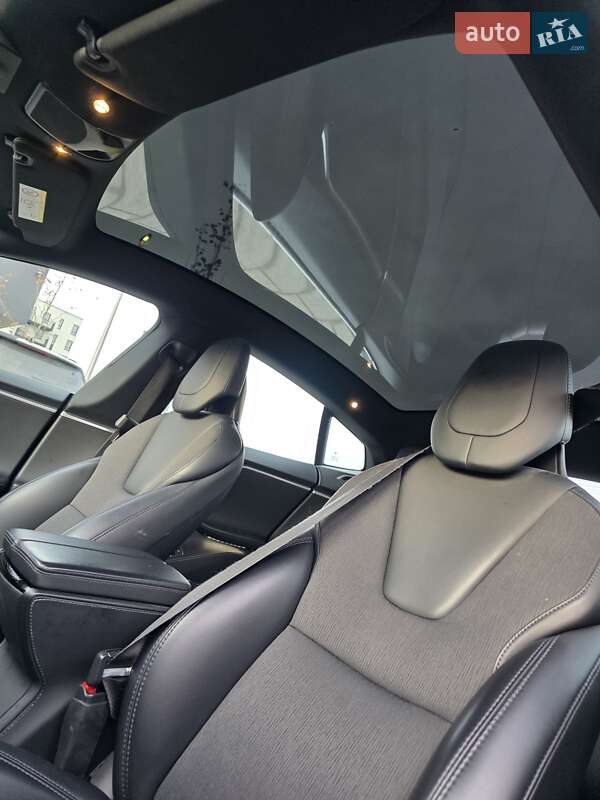 Лифтбек Tesla Model S 2018 в Ровно фото 23 Лифтбек Tesla Model S 2018 в Ровно