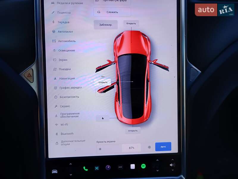 Лифтбек Tesla Model S 2016 в Самборе