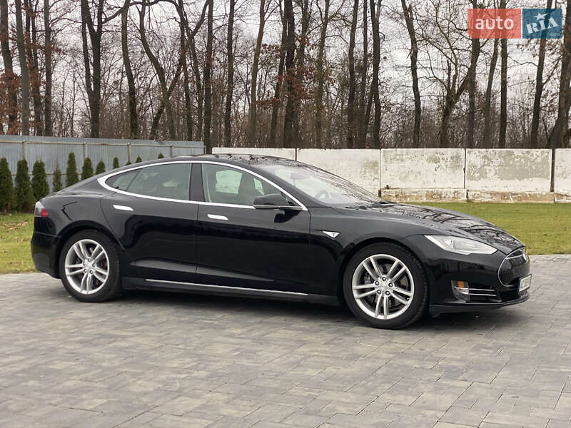 Лифтбек Tesla Model S 2013 в Луцке фото 7 Лифтбек Tesla Model S 2013 в Луцке