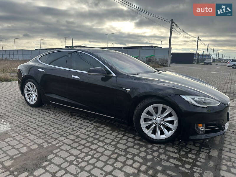 Лифтбек Tesla Model S 2016 в Львове фото 4 Лифтбек Tesla Model S 2016 в Львове