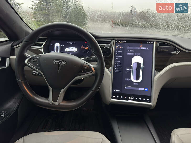 Лифтбек Tesla Model S 2016 в Киеве фото 25 Лифтбек Tesla Model S 2016 в Киеве