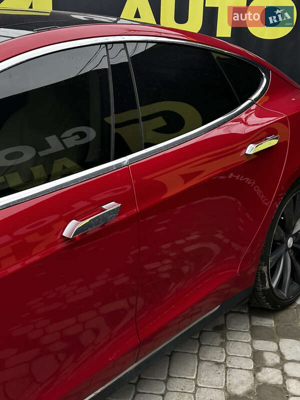 Лифтбек Tesla Model S 2013 в Львове