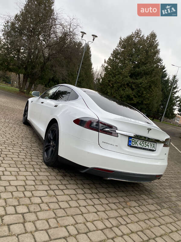 Ліфтбек Tesla Model S 2014 в Рівному фото 11 Ліфтбек Tesla Model S 2014 в Рівному