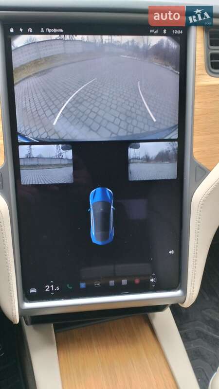 Лифтбек Tesla Model S 2018 в Львове