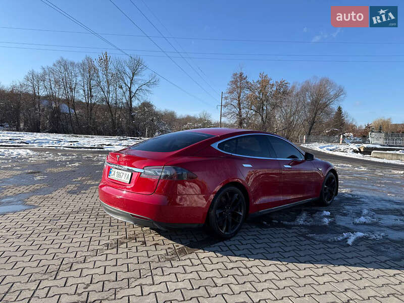 Ліфтбек Tesla Model S 2013 в Львові