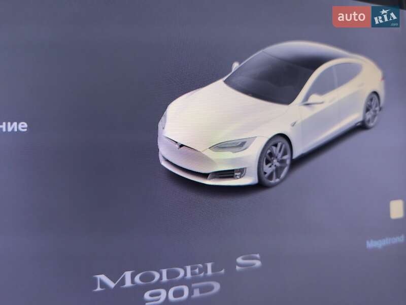 Лифтбек Tesla Model S 2018 в Киеве фото 58 Лифтбек Tesla Model S 2018 в Киеве