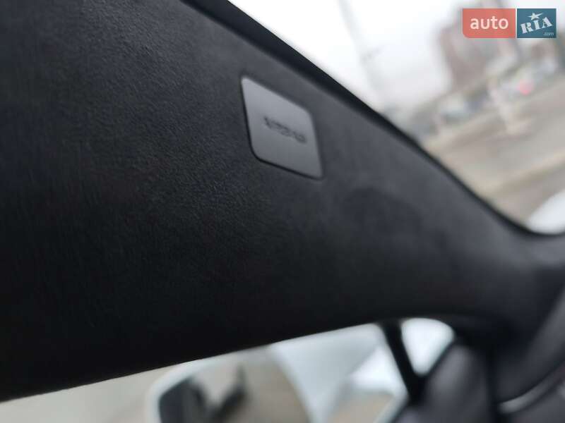Лифтбек Tesla Model S 2018 в Киеве фото 67 Лифтбек Tesla Model S 2018 в Киеве
