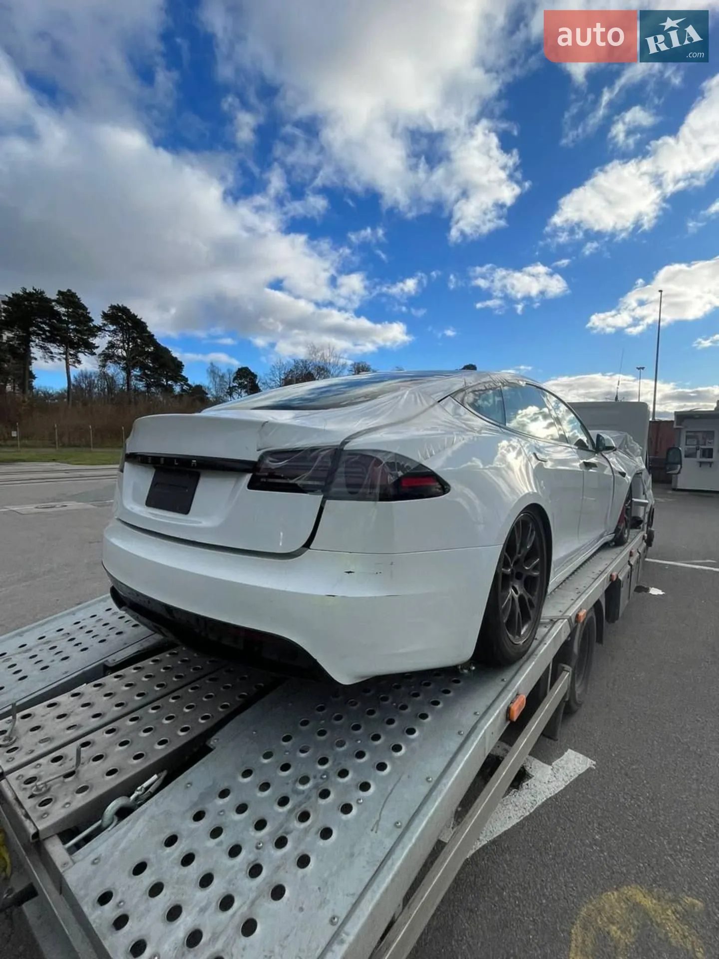2023 Tesla Model S - фото 1