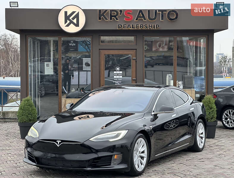 Лифтбек Tesla Model S 2016 в Харькове