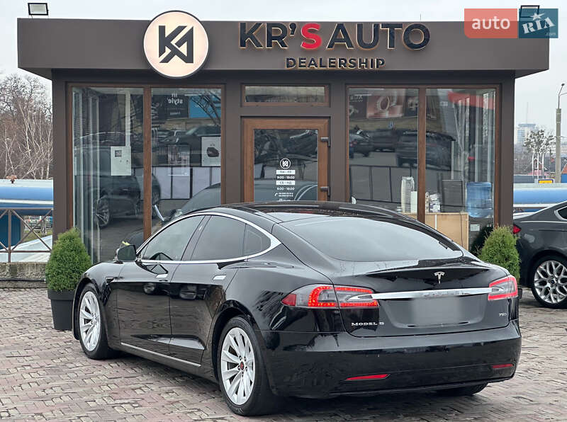 Лифтбек Tesla Model S 2016 в Харькове
