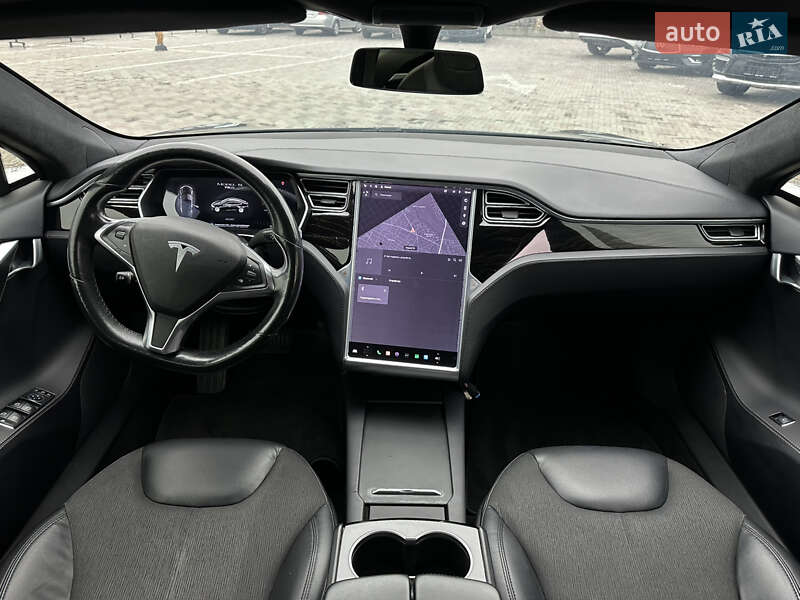 Лифтбек Tesla Model S 2016 в Харькове