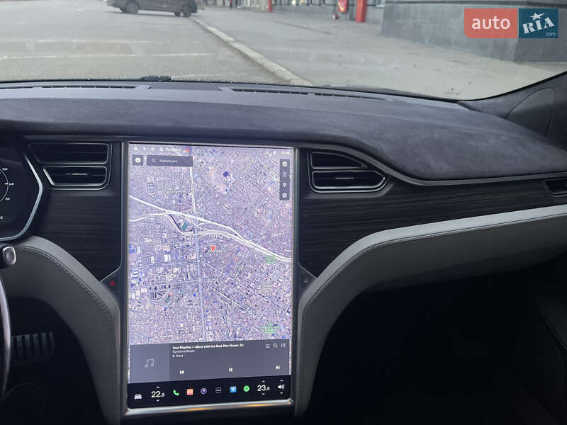 Лифтбек Tesla Model S 2015 в Харькове фото 12 Лифтбек Tesla Model S 2015 в Харькове