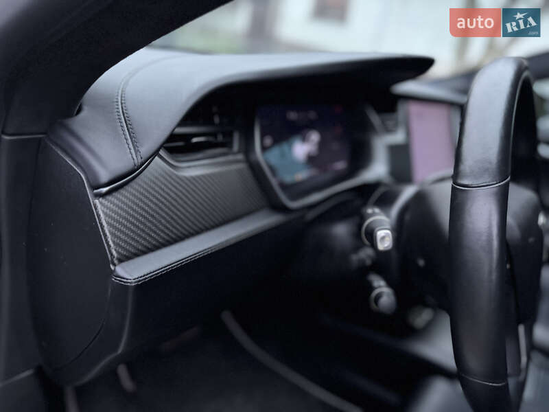 Ліфтбек Tesla Model S 2020 в Харкові