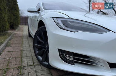 Лифтбек Tesla Model S 2020 в Харькове