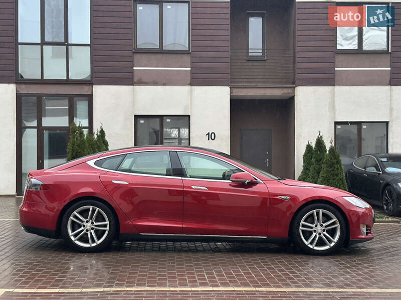 Лифтбек Tesla Model S 2015 в Одессе