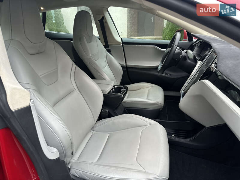 Лифтбек Tesla Model S 2015 в Одессе