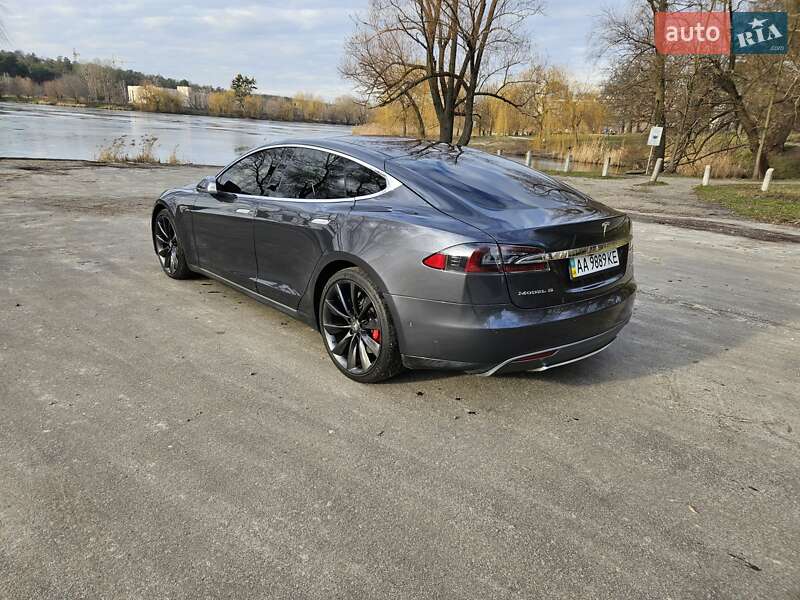 Лифтбек Tesla Model S 2014 в Киеве фото 8 Лифтбек Tesla Model S 2014 в Киеве