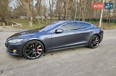 Ліфтбек Tesla Model S 2014 в Києві