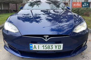 Лифтбек Tesla Model S 2017 в Киеве