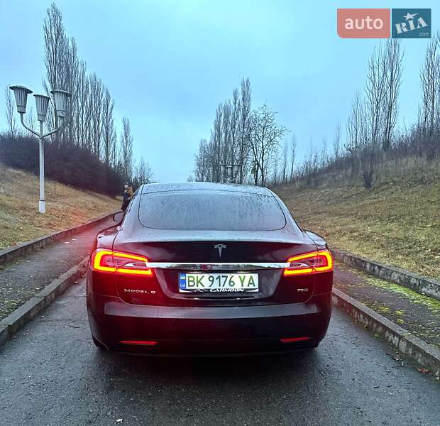 Лифтбек Tesla Model S 2018 в Ровно фото 3 Лифтбек Tesla Model S 2018 в Ровно