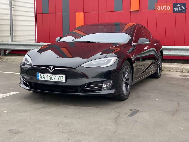 Лифтбек Tesla Model S 2018 в Киеве фото 2 Лифтбек Tesla Model S 2018 в Киеве