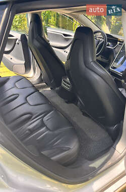 Лифтбек Tesla Model S 2013 в Киеве