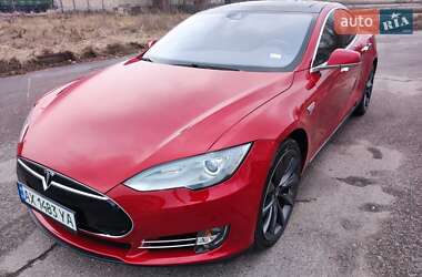 Ліфтбек Tesla Model S 2015 в Харкові