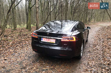 Лифтбек Tesla Model S 2016 в Житомире