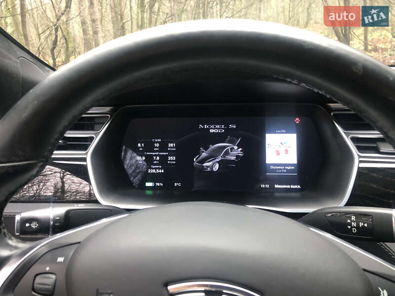 Лифтбек Tesla Model S 2016 в Житомире фото 20 Лифтбек Tesla Model S 2016 в Житомире