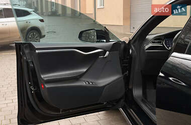 Лифтбек Tesla Model S 2015 в Тернополе фото 11 Лифтбек Tesla Model S 2015 в Тернополе