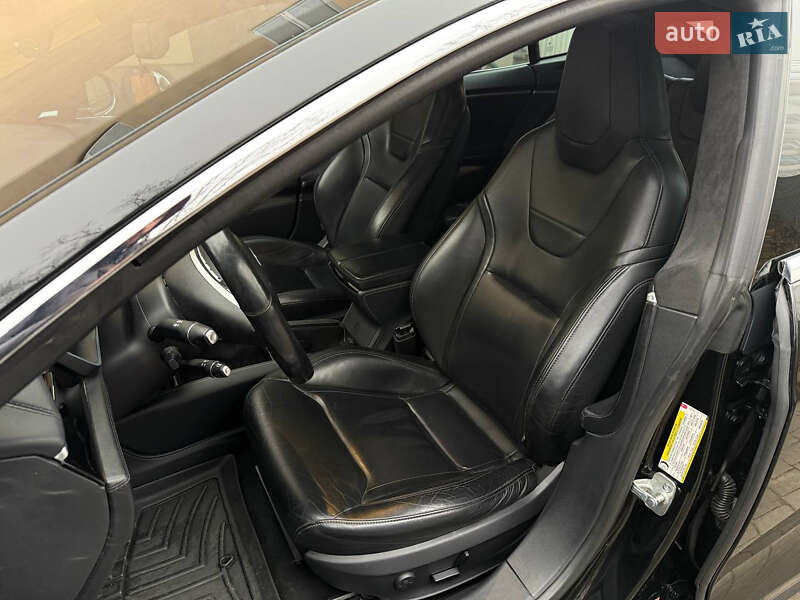 Лифтбек Tesla Model S 2015 в Тернополе фото 19 Лифтбек Tesla Model S 2015 в Тернополе