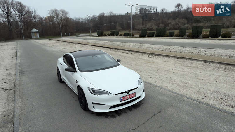 Лифтбек Tesla Model S 2021 в Днепре