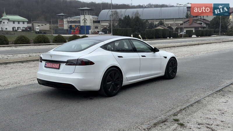 Лифтбек Tesla Model S 2021 в Днепре