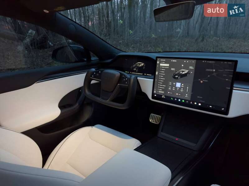Ліфтбек Tesla Model S 2022 в Тернополі