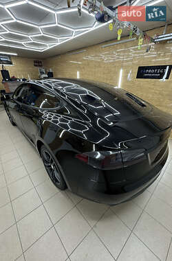 Лифтбек Tesla Model S 2014 в Харькове