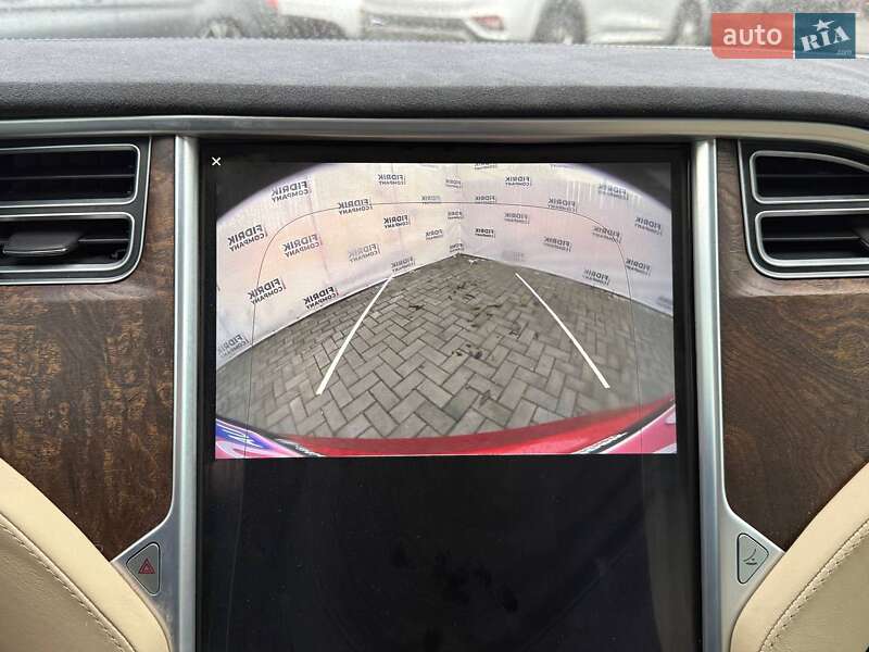 Лифтбек Tesla Model S 2016 в Луцке фото 20 Лифтбек Tesla Model S 2016 в Луцке