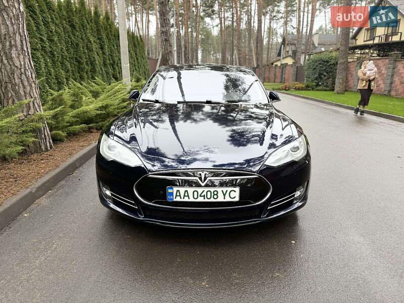 Лифтбек Tesla Model S 2013 в Киеве фото 2 Лифтбек Tesla Model S 2013 в Киеве