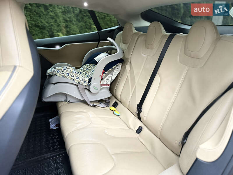 Лифтбек Tesla Model S 2013 в Киеве фото 17 Лифтбек Tesla Model S 2013 в Киеве