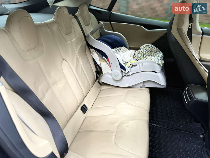 Лифтбек Tesla Model S 2013 в Киеве фото 21 Лифтбек Tesla Model S 2013 в Киеве