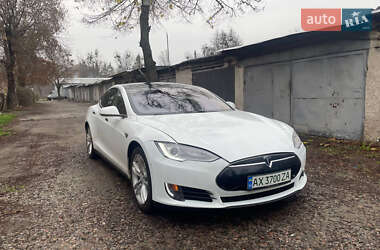 Ліфтбек Tesla Model S 2013 в Харкові