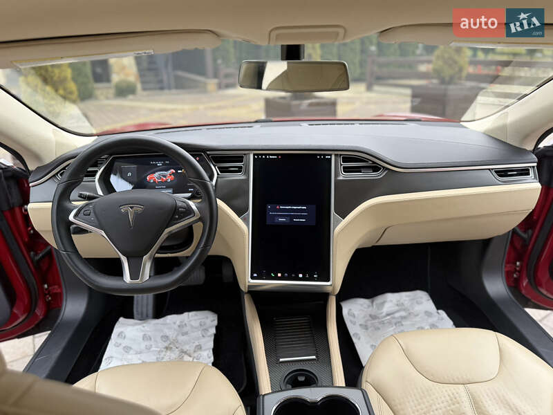 Лифтбек Tesla Model S 2014 в Тернополе