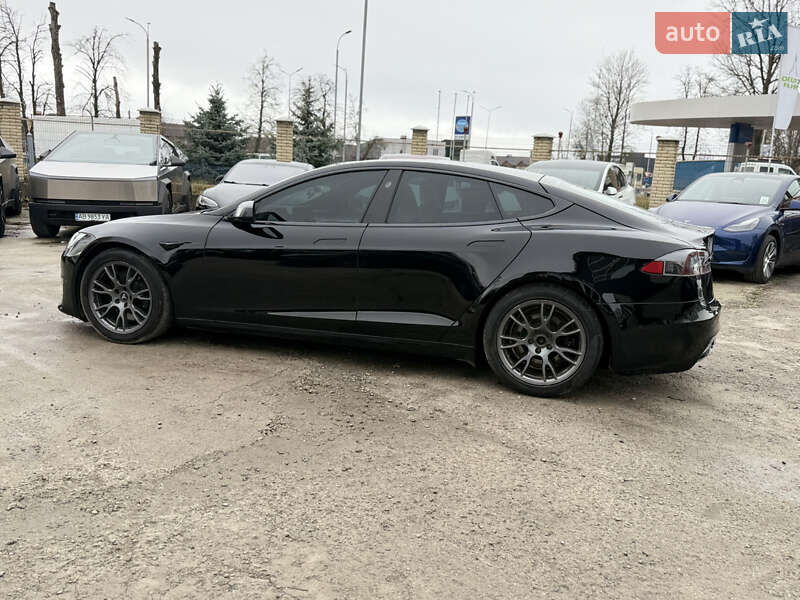Лифтбек Tesla Model S 2021 в Виннице
