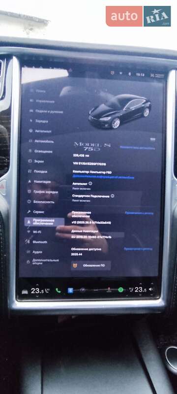 Лифтбек Tesla Model S 2016 в Сарнах