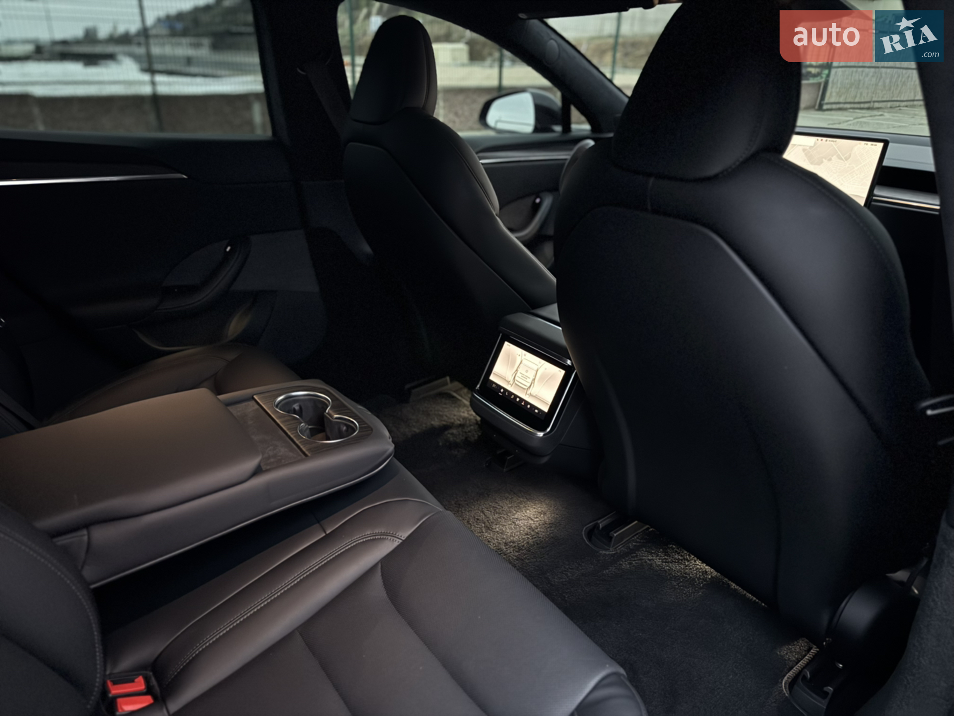 2022 Tesla Model S - мініатюра 21