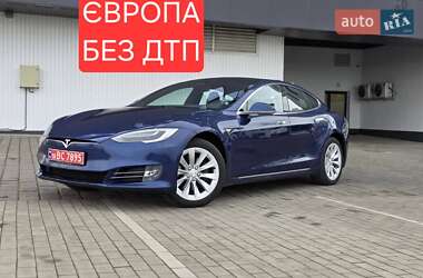 Лифтбек Tesla Model S 2018 в Ровно