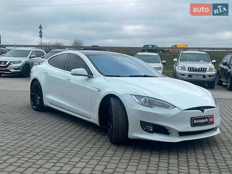 Лифтбек Tesla Model S 2015 в Львове фото 3 Лифтбек Tesla Model S 2015 в Львове