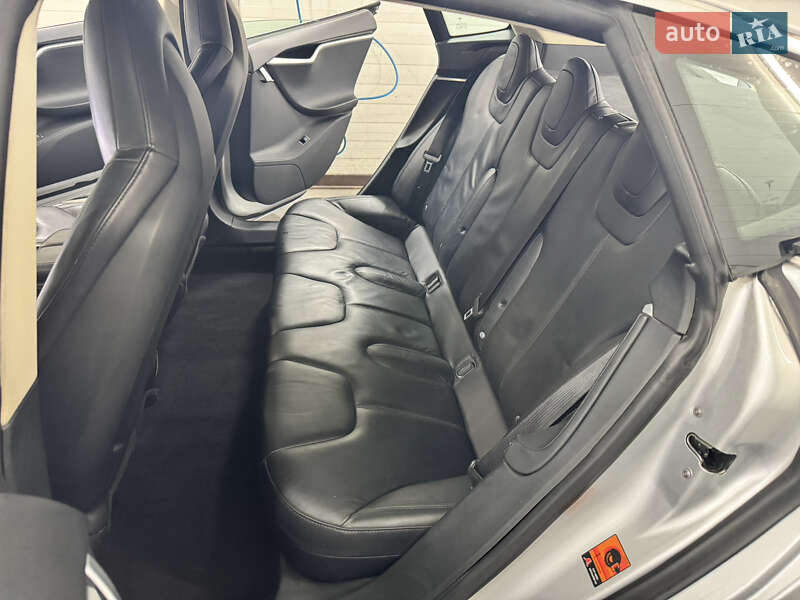 Ліфтбек Tesla Model S 2014 в Луцьку фото 28 Ліфтбек Tesla Model S 2014 в Луцьку