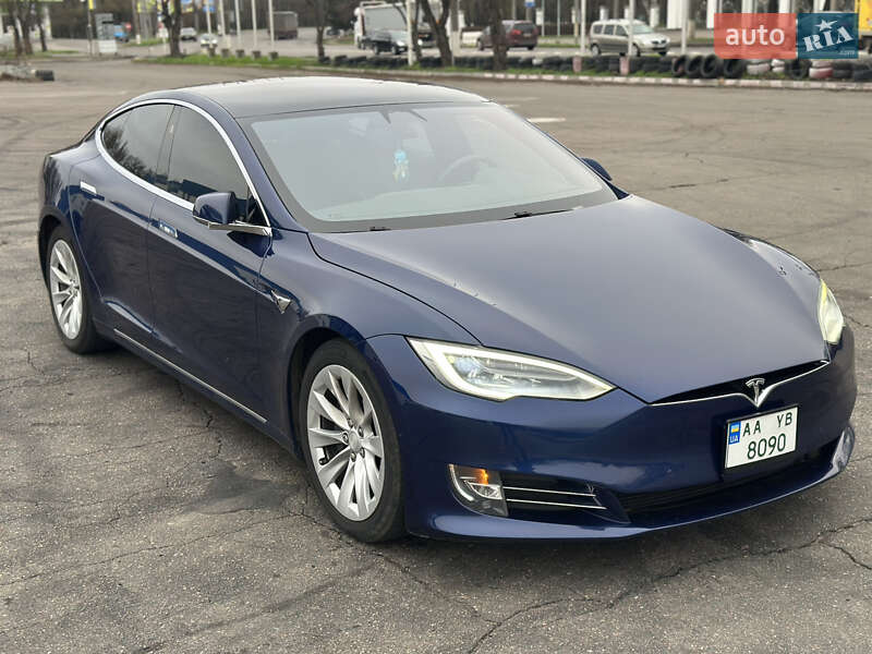 Лифтбек Tesla Model S 2017 в Николаеве фото 3 Лифтбек Tesla Model S 2017 в Николаеве